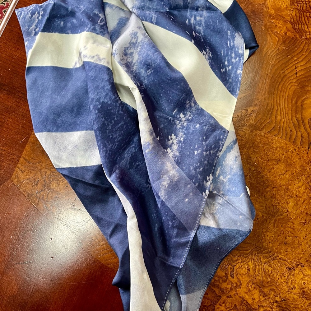 Stylish Multi-Patterned Infinity Scarves - Picture 4 of 4